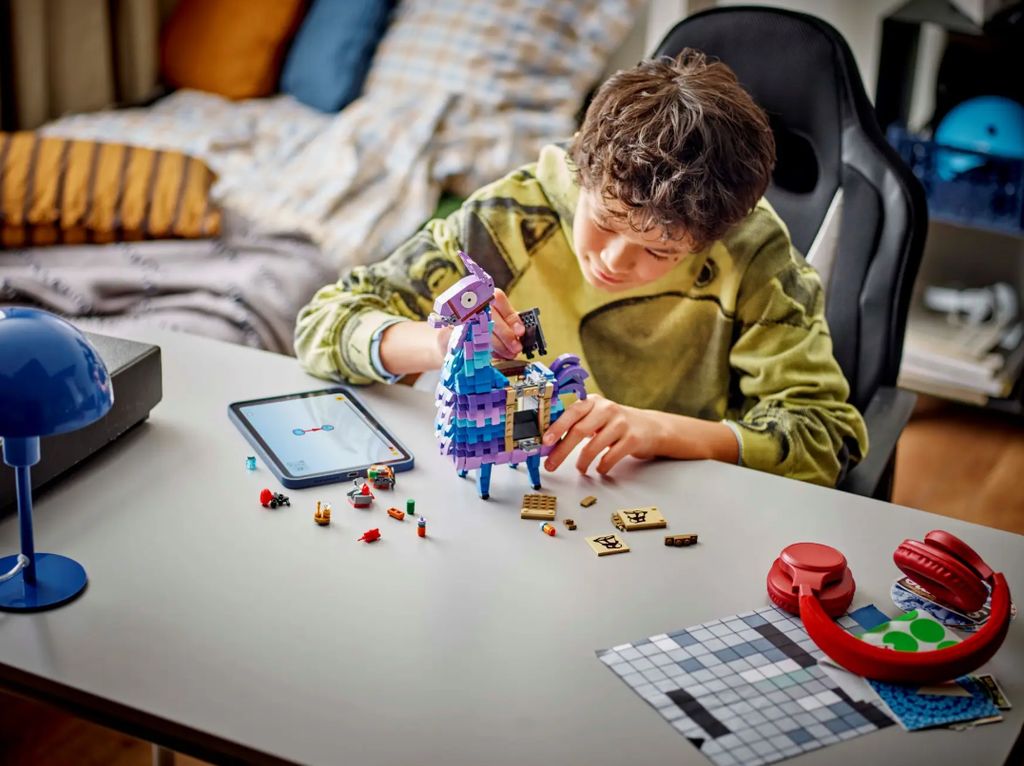 FORTNITE LLAMA DE SUMINISTROS