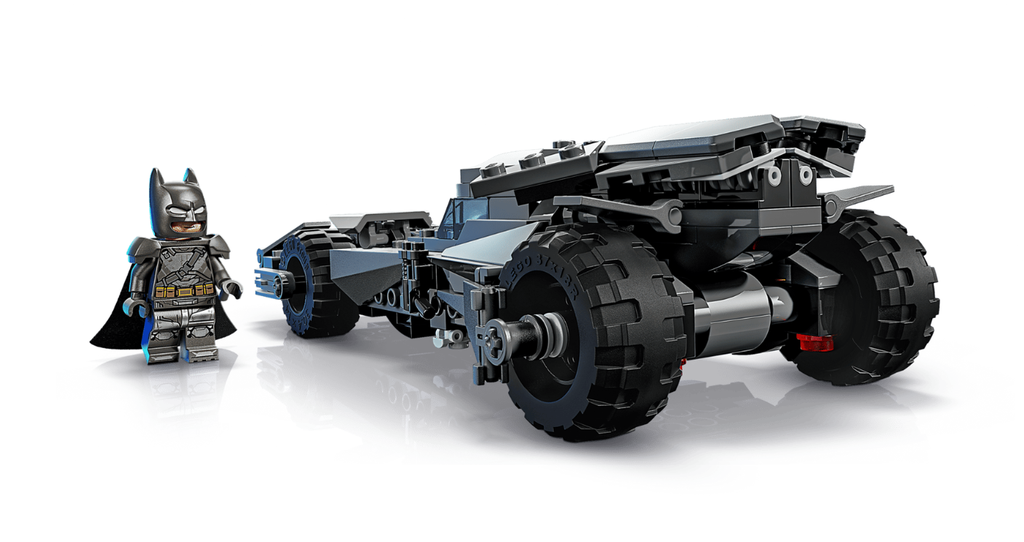 BATMOVIL DE BATMAN Y SUPERMAN