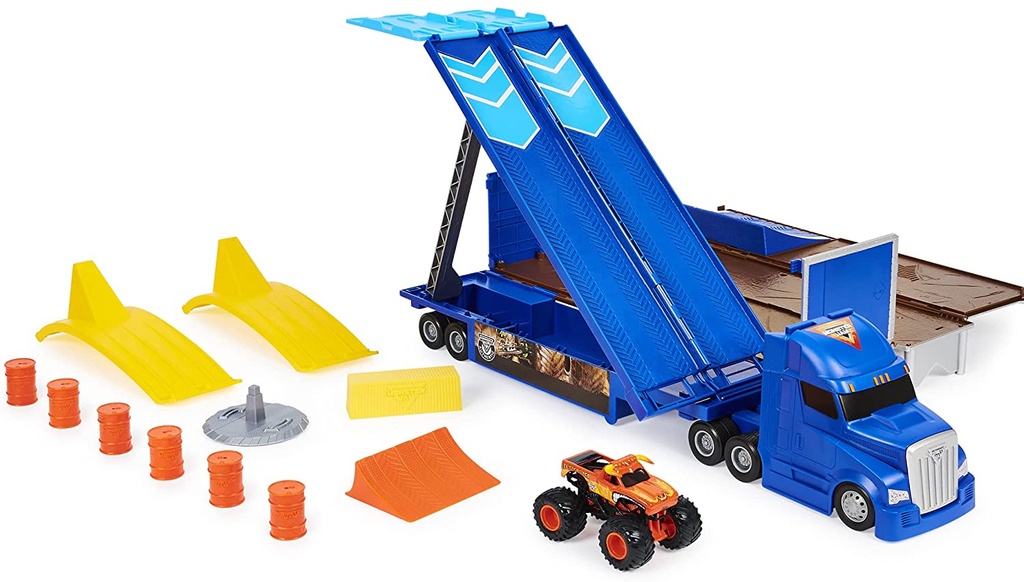 MONSTER JAM TRAILER TRANSFORM.
