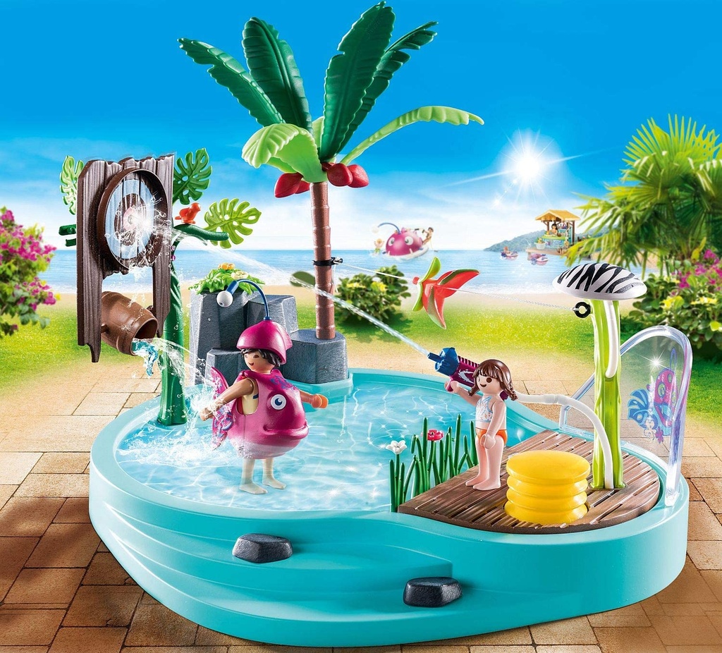 PISCINA C/ROCIADOR DE AGUA