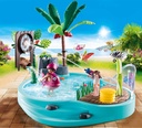 PISCINA C/ROCIADOR DE AGUA