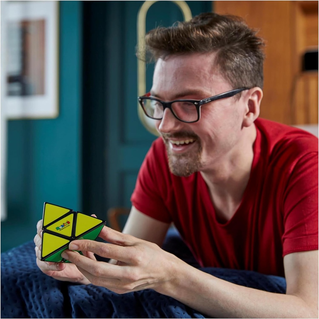 RUBIKS PIRAMIDE