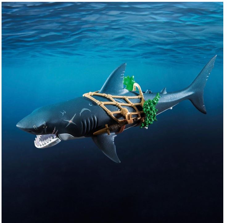 TIBURON GIGANTE C/PIRATA