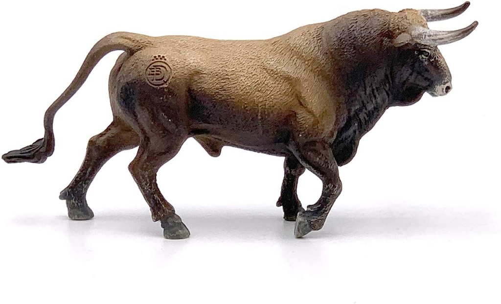 TORO CASTAÑO TROTANDO