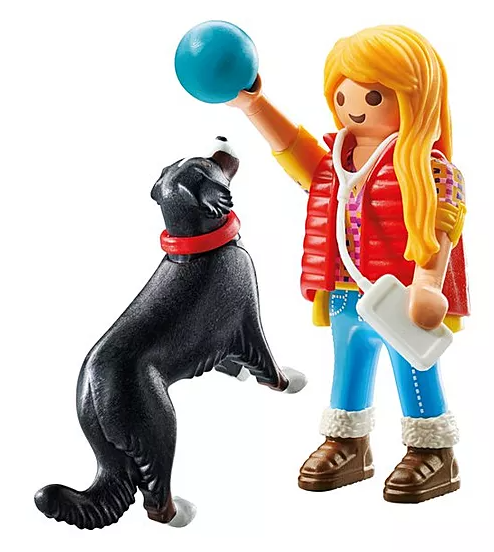 MUJER C/PERRO DE MONTAÑA