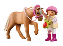 NIÑA C/PONI