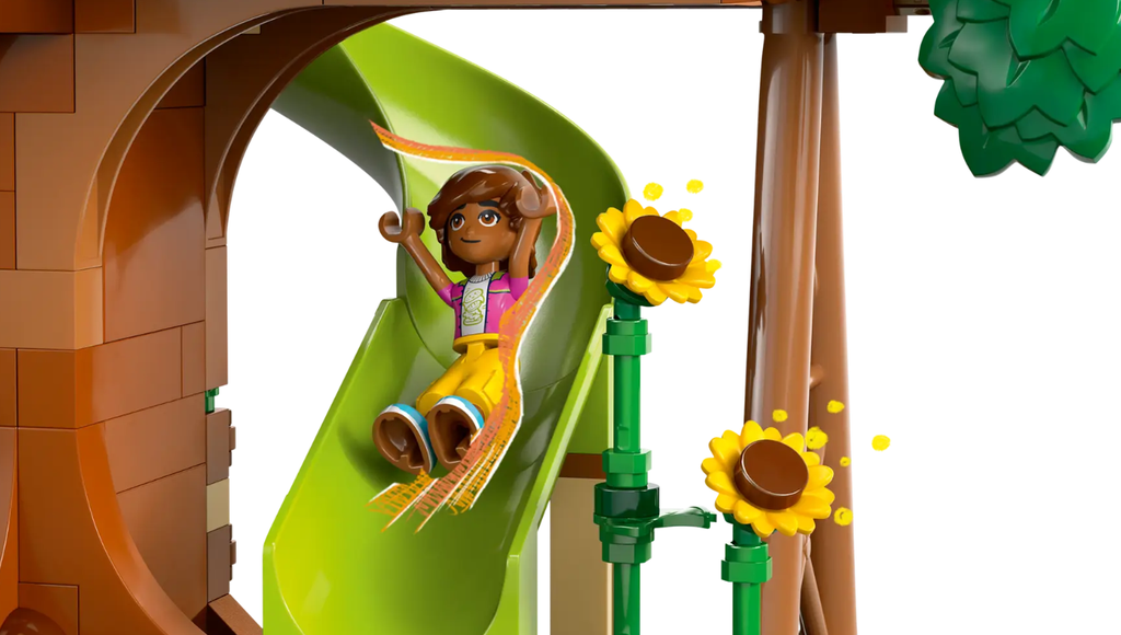 QUEDADA EN LA CASA DEL ARBOL