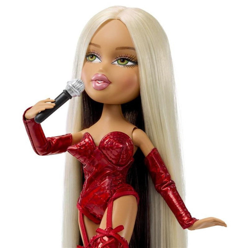 BRATZ x LOLA INDIGO