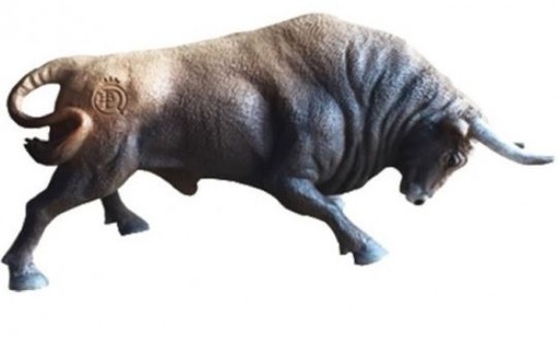 [56710106] TORO CASTAÑO EMBISTIENDO